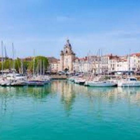 Bright Apartment With Terrace In La Rochelle La Rochelle  Buitenkant foto